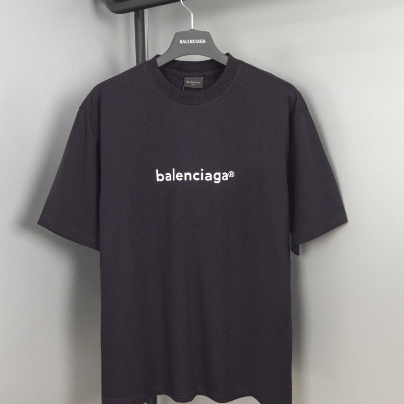Ba*len*cia*ga t-shirts